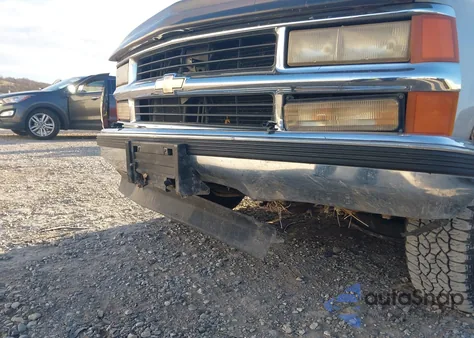 1996 Chevrolet Gmt-400 C1500 from USA, damaged, VIN 1GCEC19R4TE227977